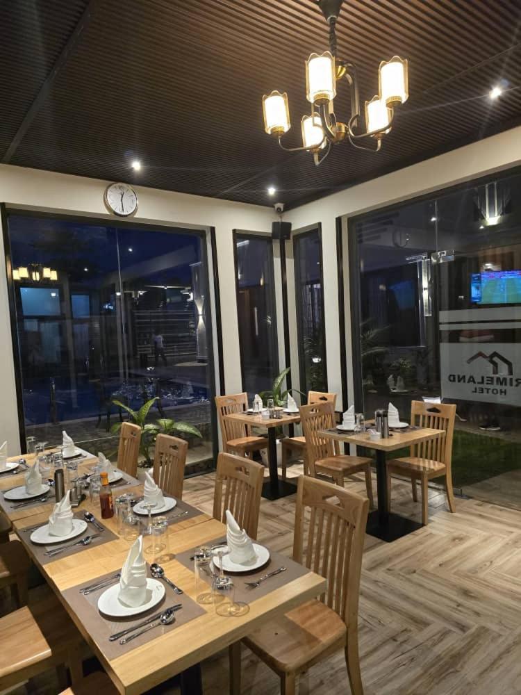 Primeland Hotel Моши Экстерьер фото