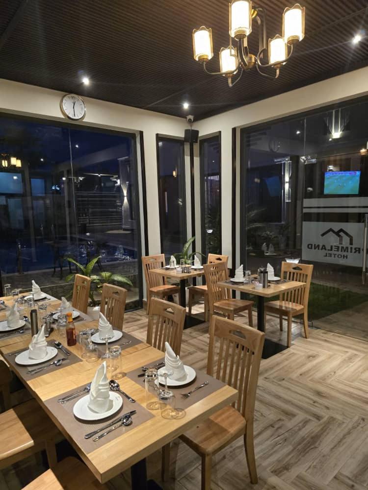 Primeland Hotel Моши Экстерьер фото