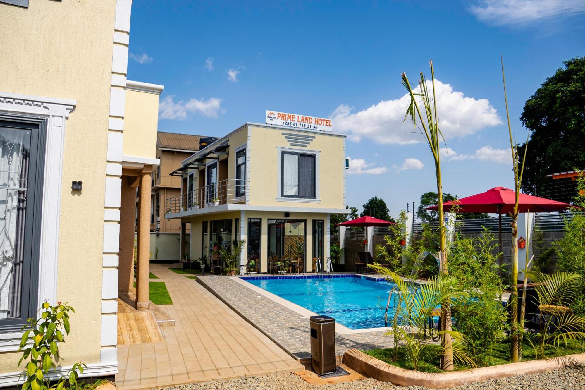 Primeland Hotel Моши Экстерьер фото