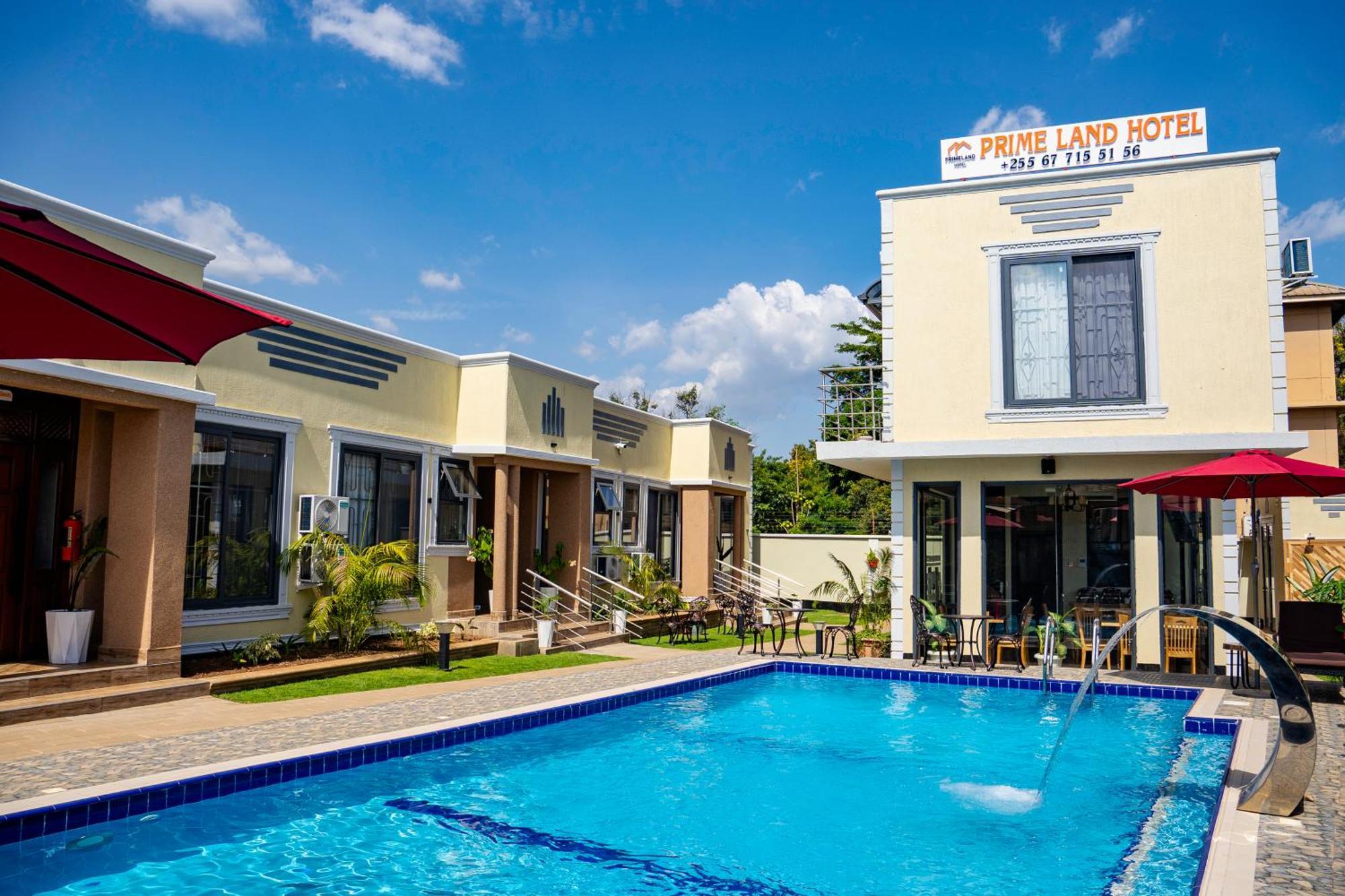 Primeland Hotel Моши Экстерьер фото